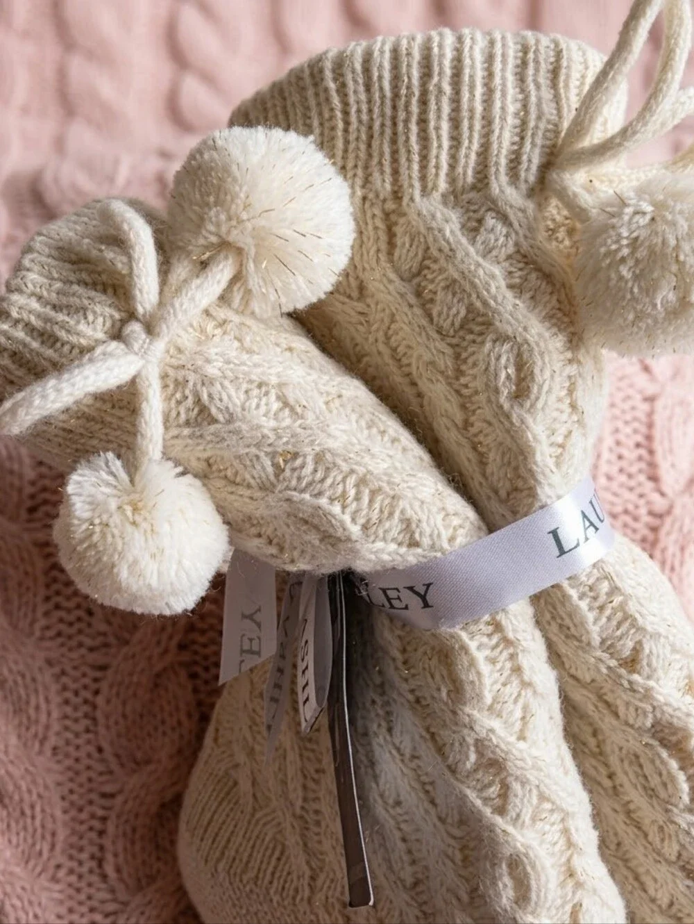 Laura Ashley NWT Cream Gold Cable Knit Fleece Lined Slipper Socks 4-11 Shoe Size